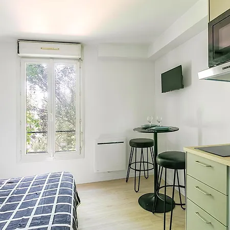 Lumineux A Deux Pas Des Commerces- * Asnieres-sur-Seine