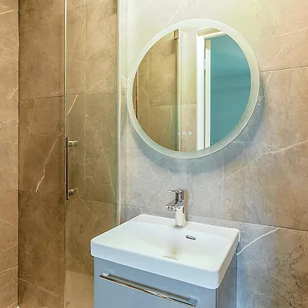 Apartment Lumineux A Deux Pas Des Commerces-